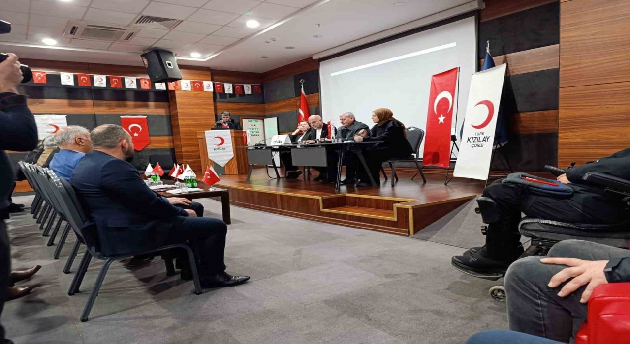 Kızılay Çorlu Şubesinin genel kurul yapıldı