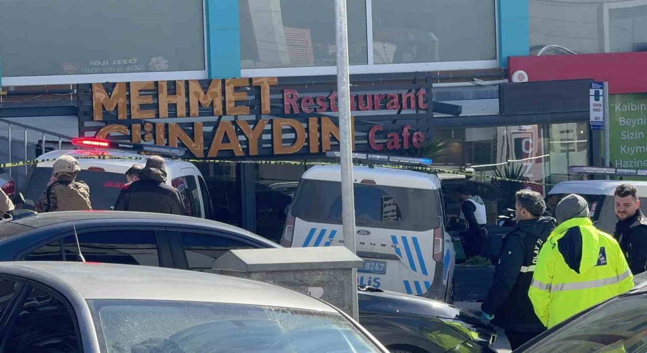 Gebze’de Restoranda Rehine Olayı! Polis Müdahale Ediyor