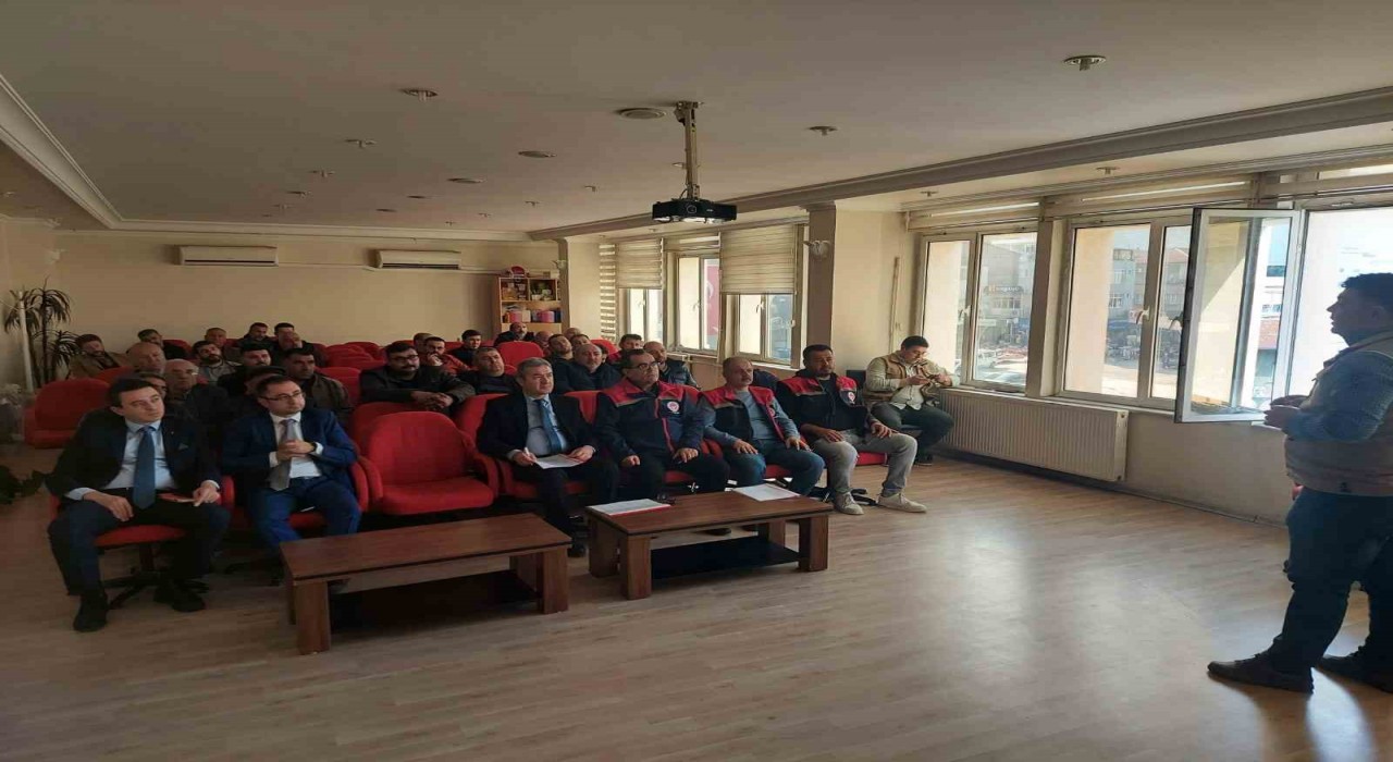 Koçarlıda üreticiler tarım sigortaları hakkında bilgilendirildi