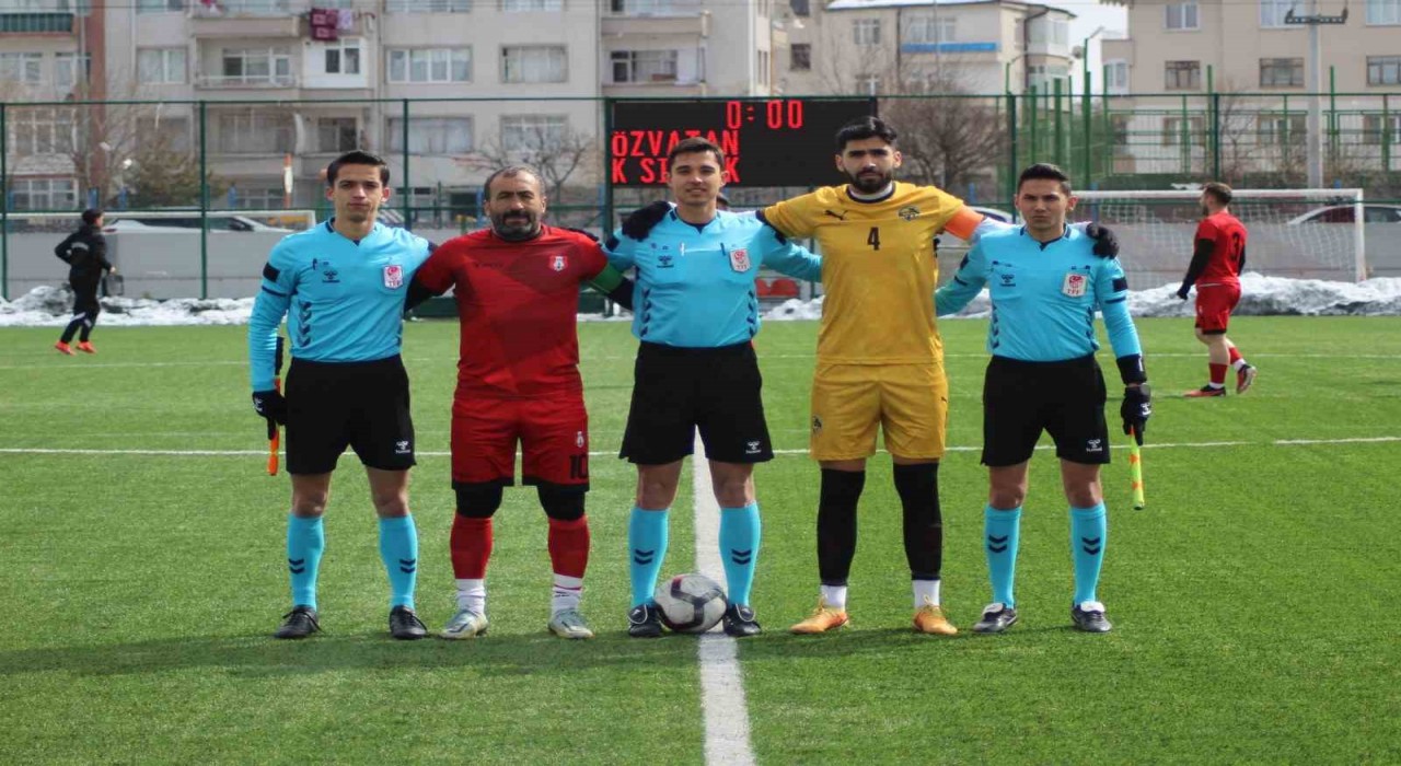 Kocasinan Şimşekspor galibiyetle başladı