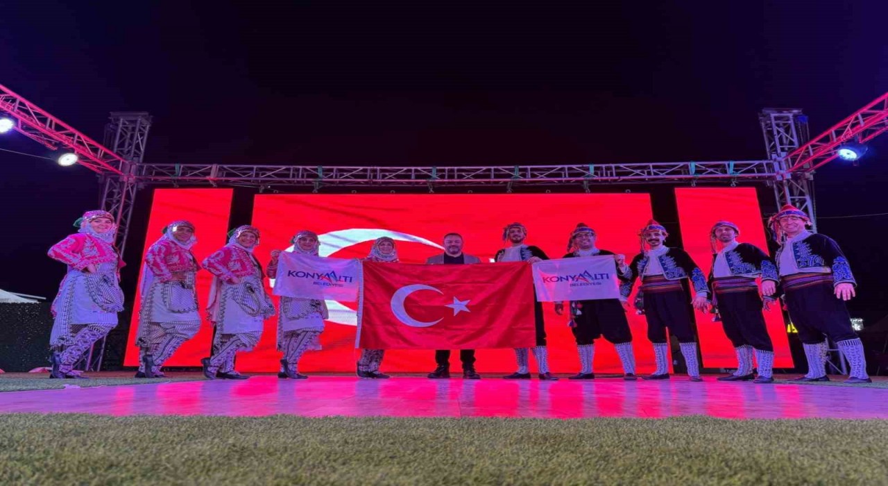 Konyaaltı Halk Oyunları Topluluğu Kuveytte sahne aldı