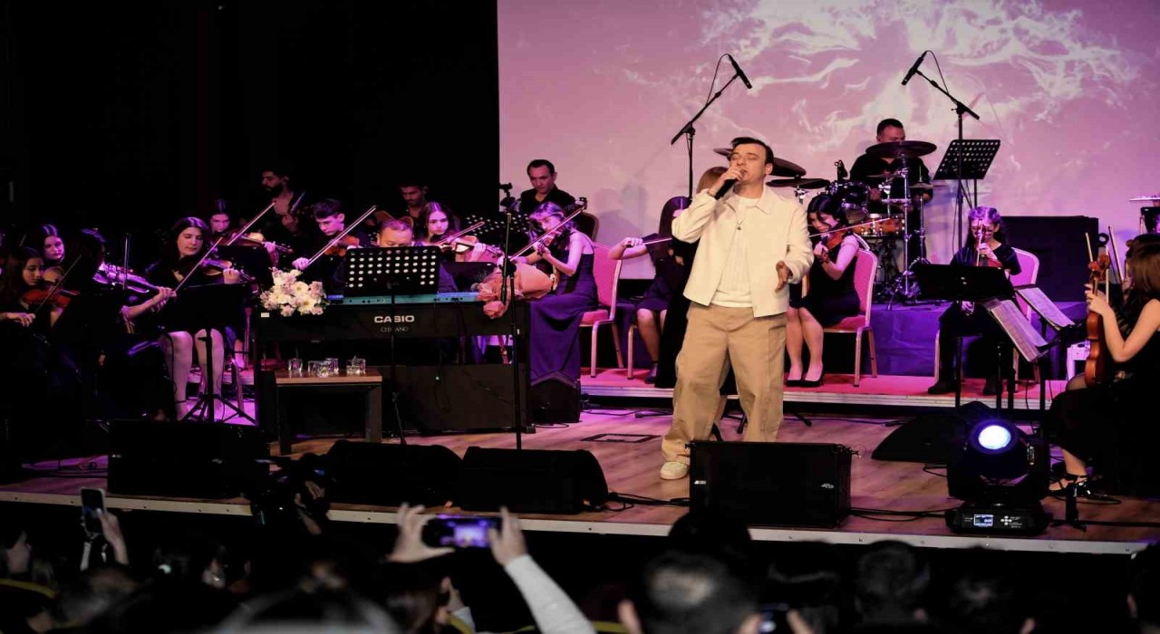 "Konyaaltı Belediyesi'nden Unutulmaz Senfonik Rock Konseri"