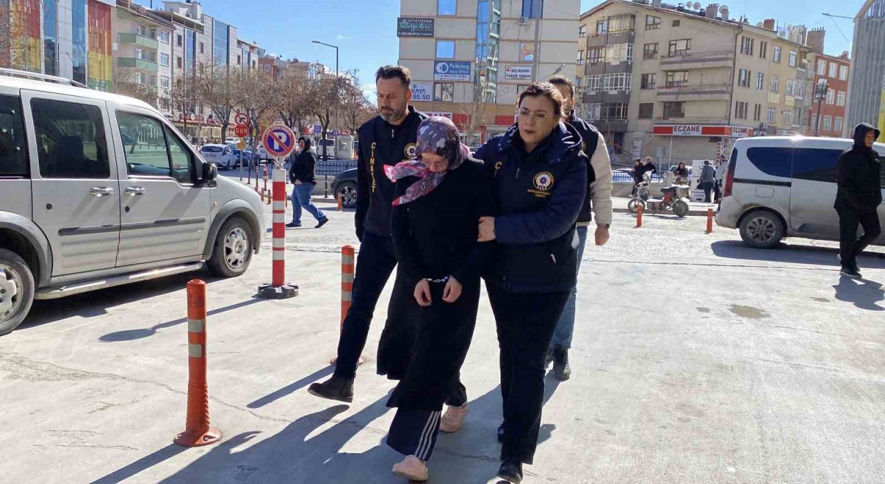 Konyada kocasını öldüren kadın tutuklandı