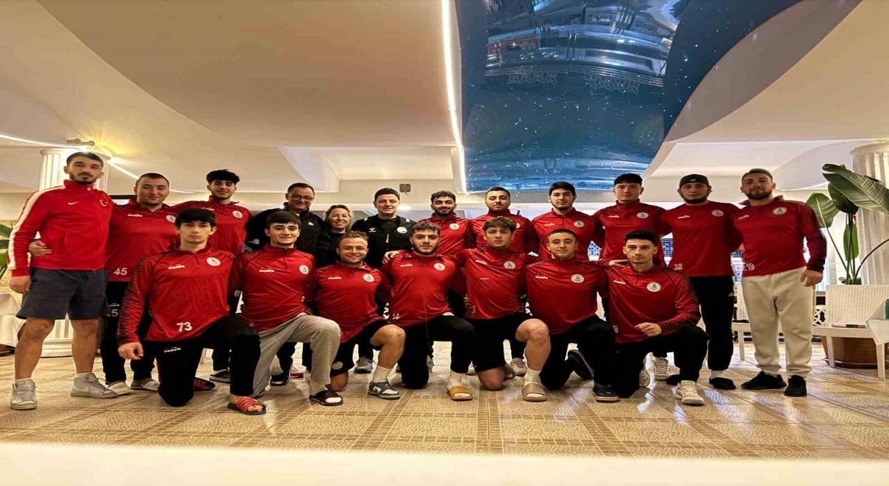 Körfezli Ragbiciler şampiyonanın ilk etabını ikinci olarak bitirdi
