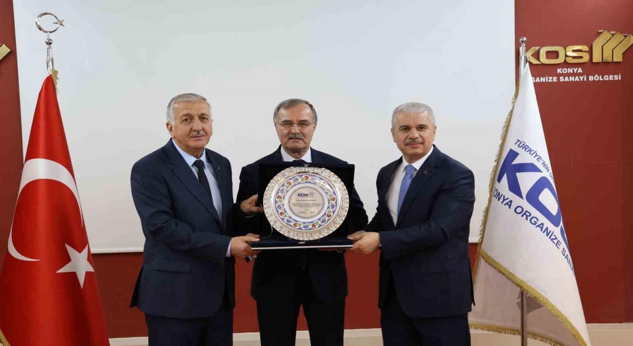 KOSta görev değişimi: Başkan Kütükcü, görevi Büyükeğene devretti