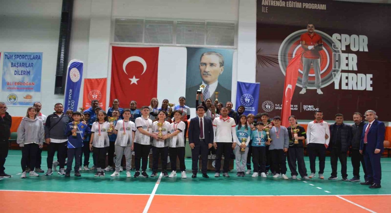 Köyceğizde Floor Curling İl Birinciliği Müsabakaları gerçekleştirildi