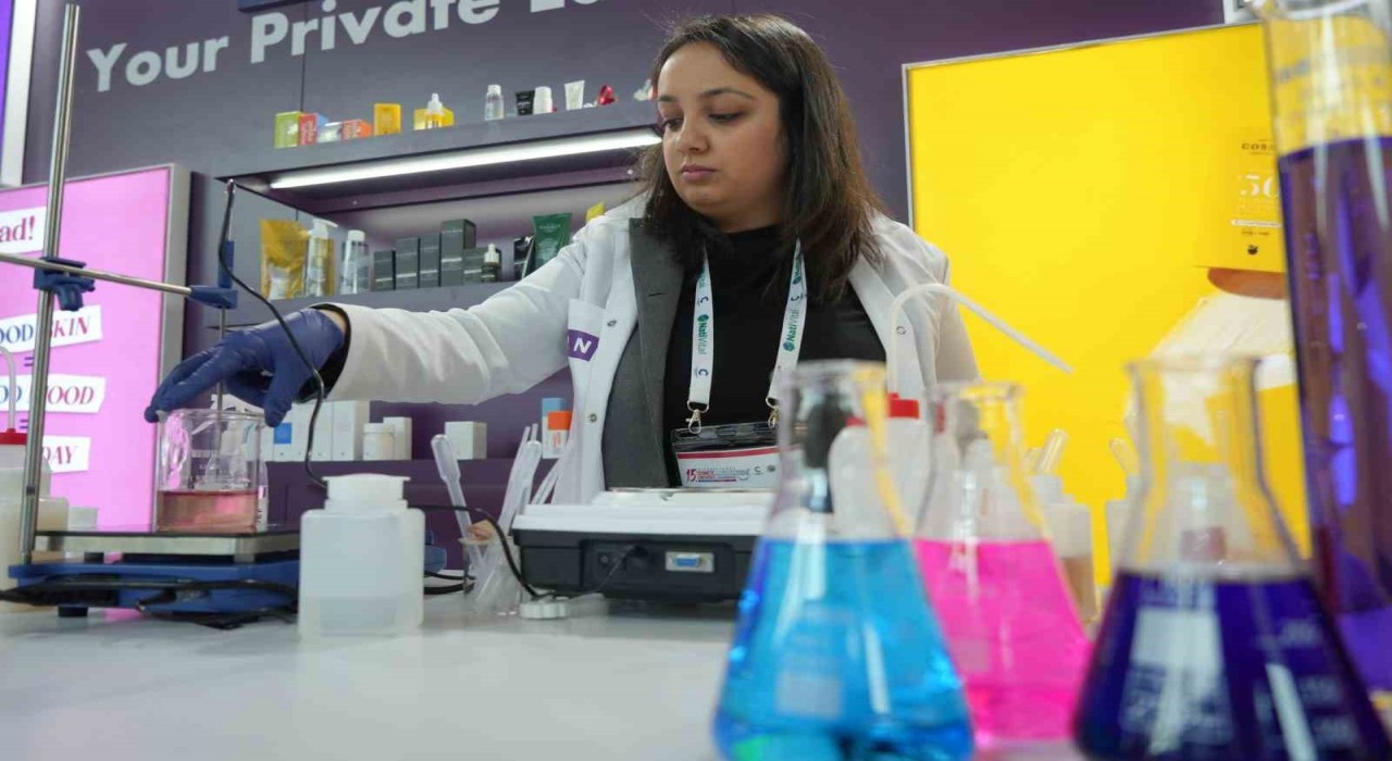 Kozmetik sektörü Antalyada buluştu