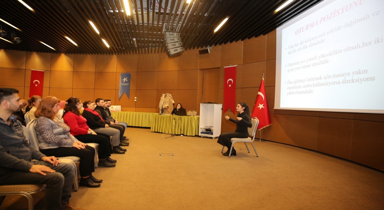 Küçükçekmece Belediyesinden personele ‘ergonomi ve işitme denge eğitimi