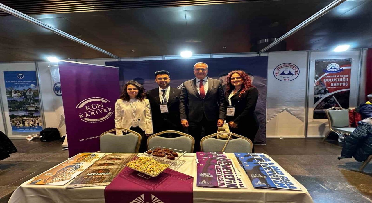 KÜN Rektörü Prof. Dr. Karasar, İKAF25e katıldı