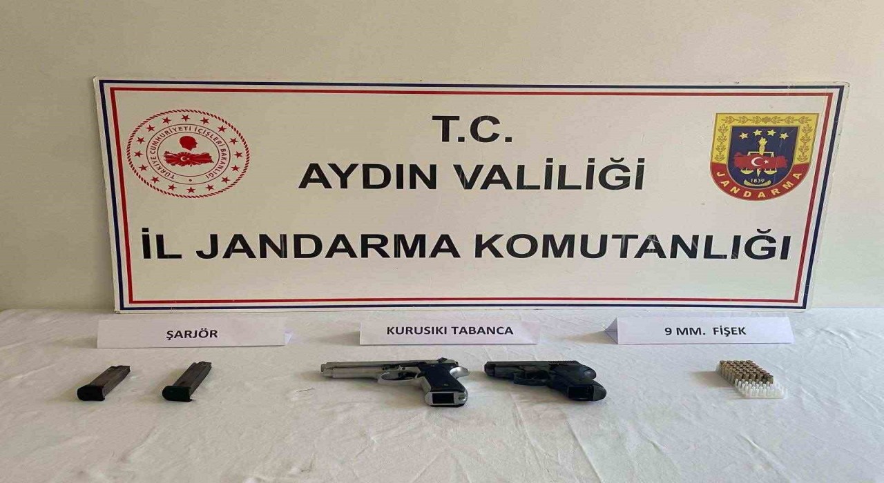 Kuşadasında havaya ateş açan şahıslar yakalandı