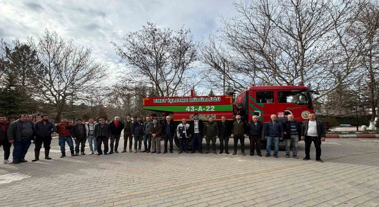 Kütahyada 332 köyde 4 bin 114 vatandaşa Orman yangınları ile mücadele yöntemleri konulu eğitim
