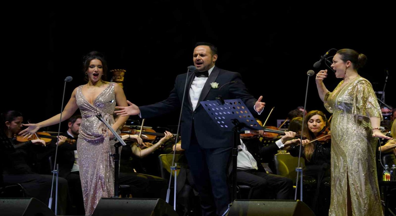Limak Filarmoni Orkestrası yılın ilk konserini İstanbulda verdi