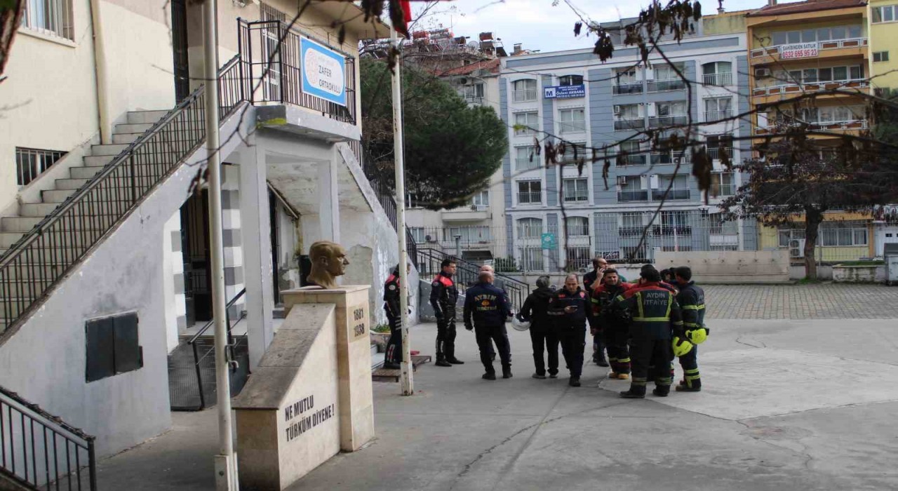 Macera olsun diye itfaiyeyi arayan çocuk Aydını ayağa kaldırdı