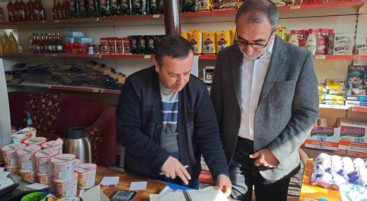 Mahalle mahalle gezip borç kapattı