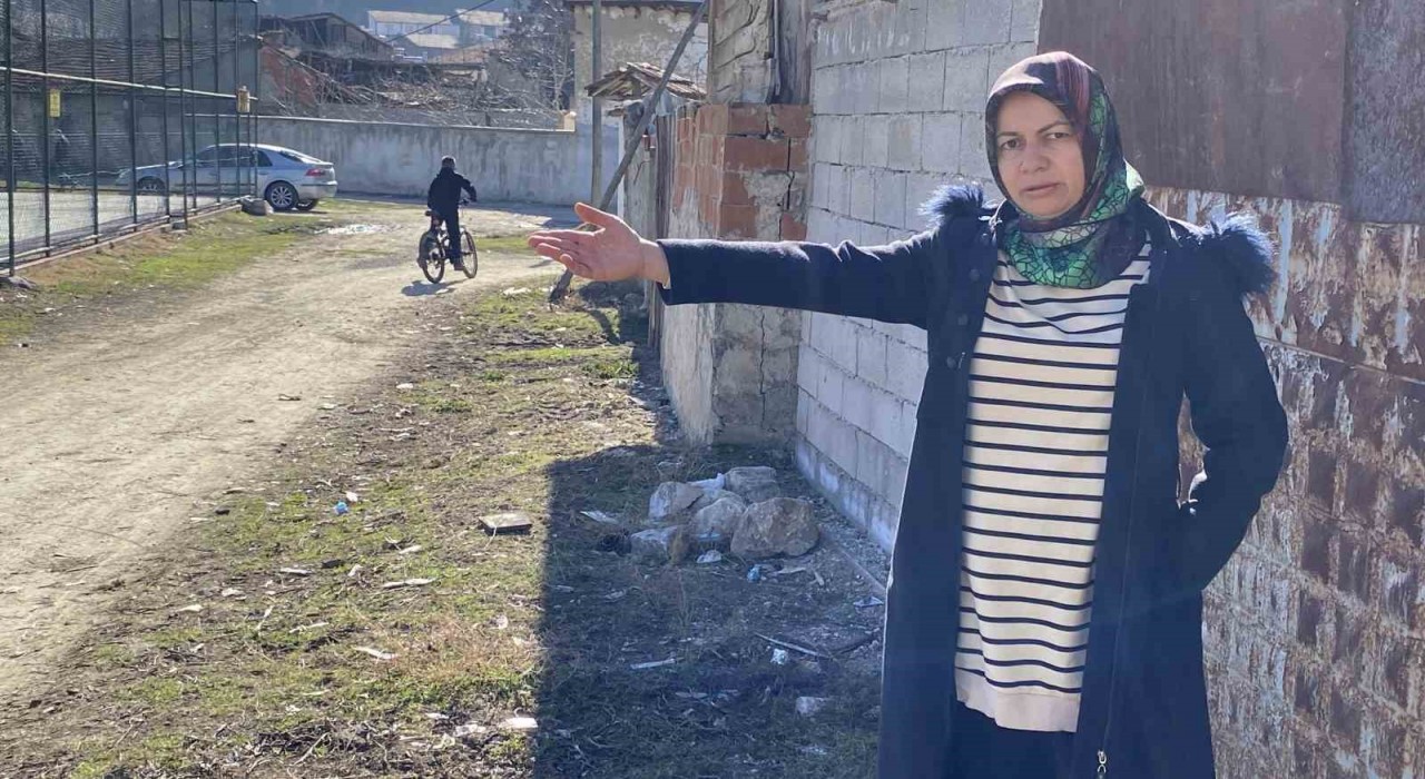 Mahalle sakinlerinden CHPli Zile Belediyesine acil çözüm çağrısı