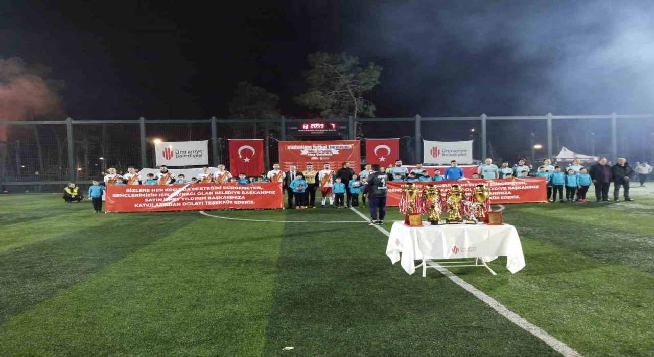 Mahallem Futbol Turnuvası finalinde kazanan Çamlık Mahallesi oldu