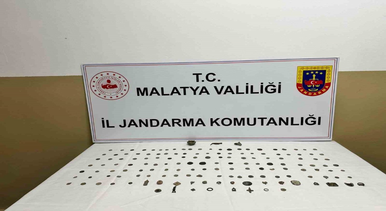 Malatyada jandarmadan tarihi eser operasyonu
