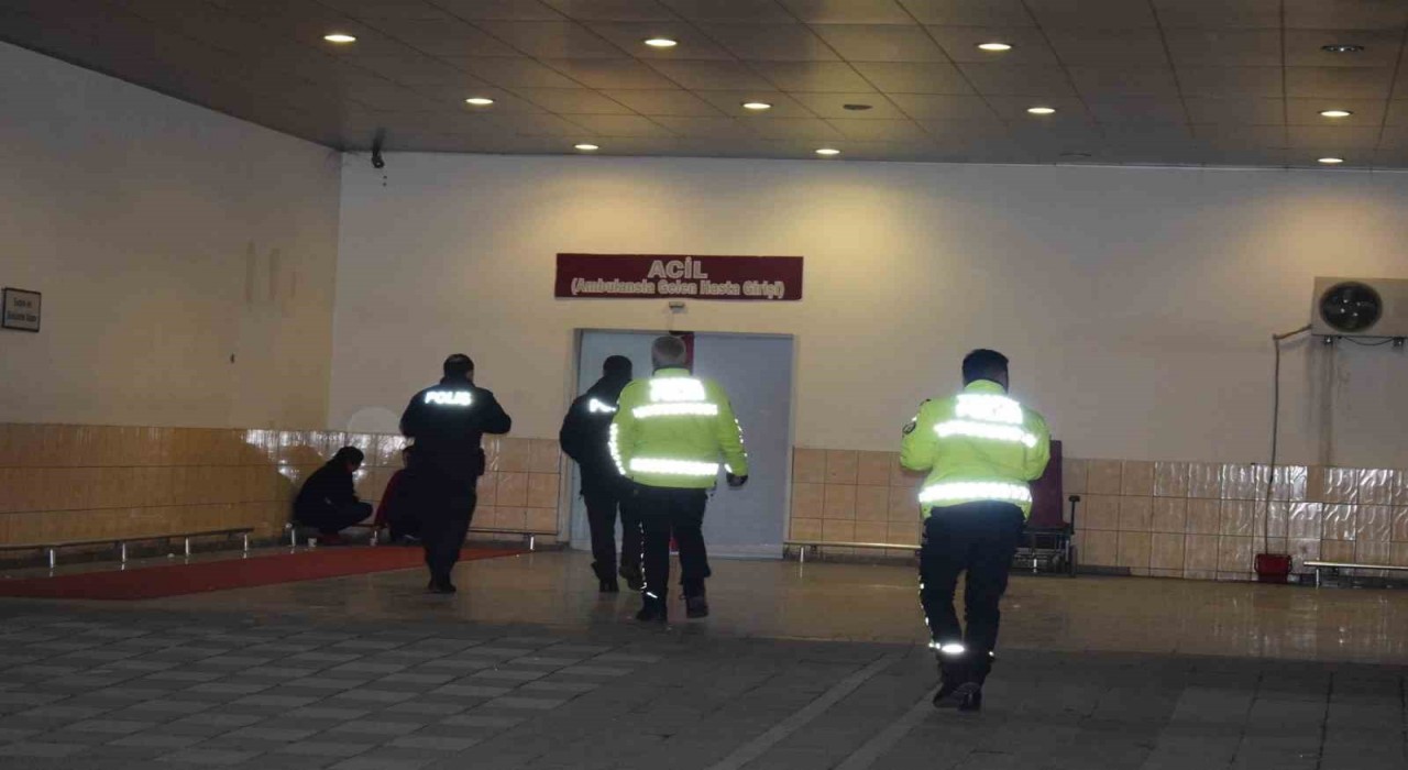 Malatyada kontrolden çıkan araç bahçeye düştü: 6 yaralı