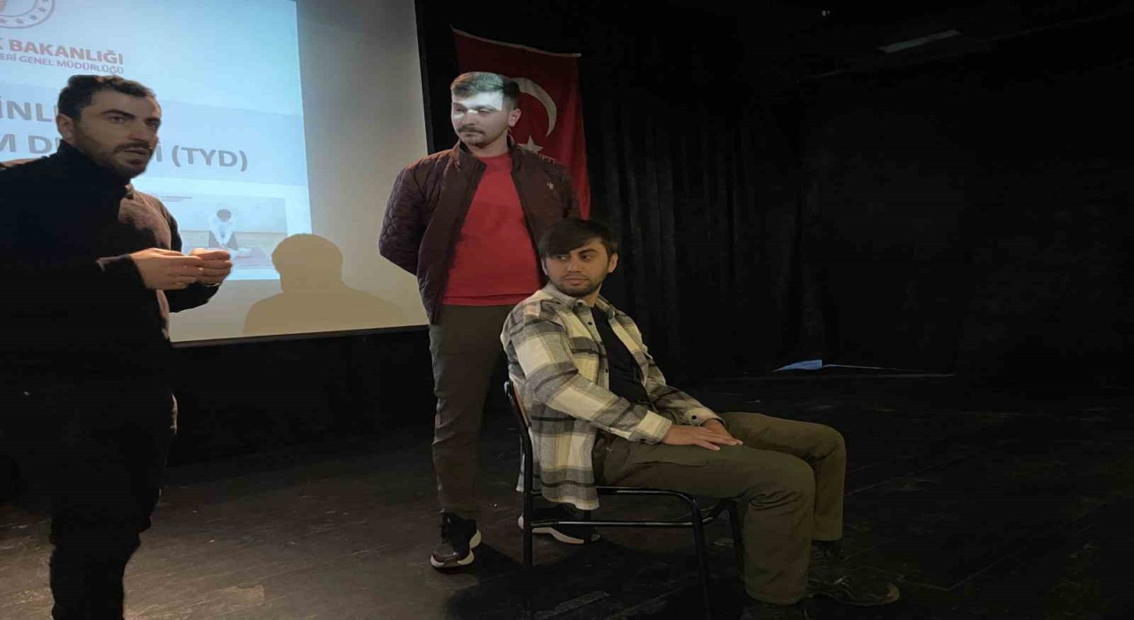 Malazgirtte sertifikalı ilk yardım eğitimi verildi