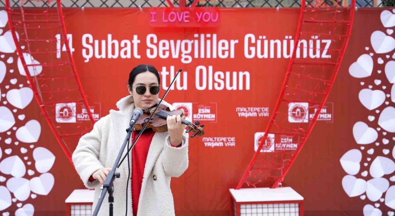 Maltepede 14 Şubat kutlandı
