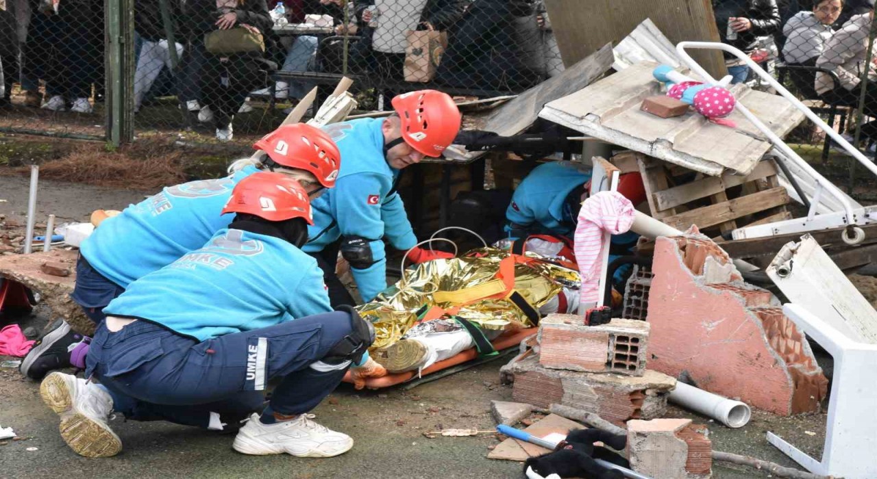 Manisa UMKEden medikal kurtarma tatbikatı