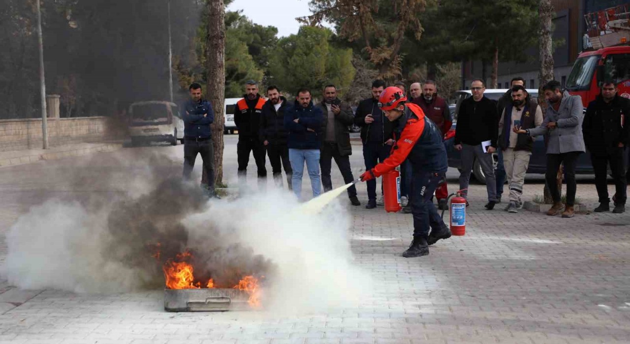 Mardin OSBde yangın eğitimi ve tahliye tatbikatı gerçekleştirildi