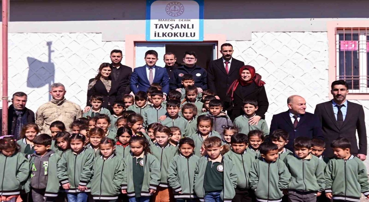 Mardinde 63 okula oyuncak setleri dağıtıldı