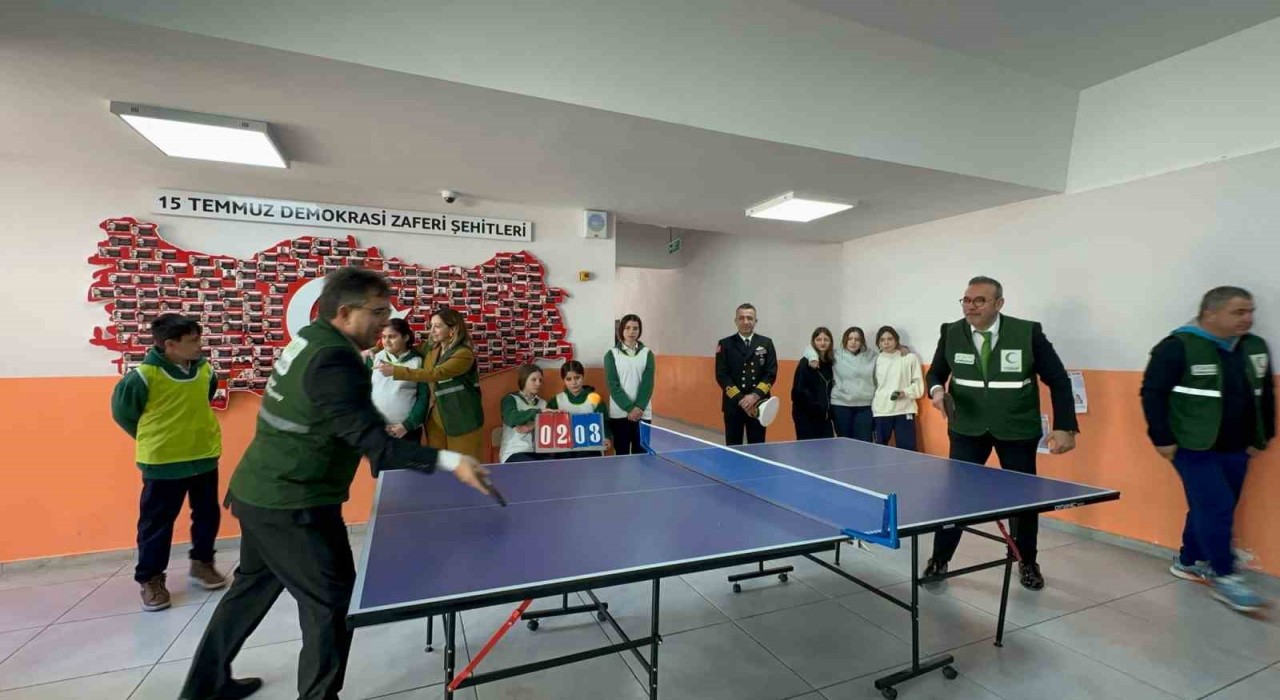 Marmariste masa tenisi turnuvası düzenlendi