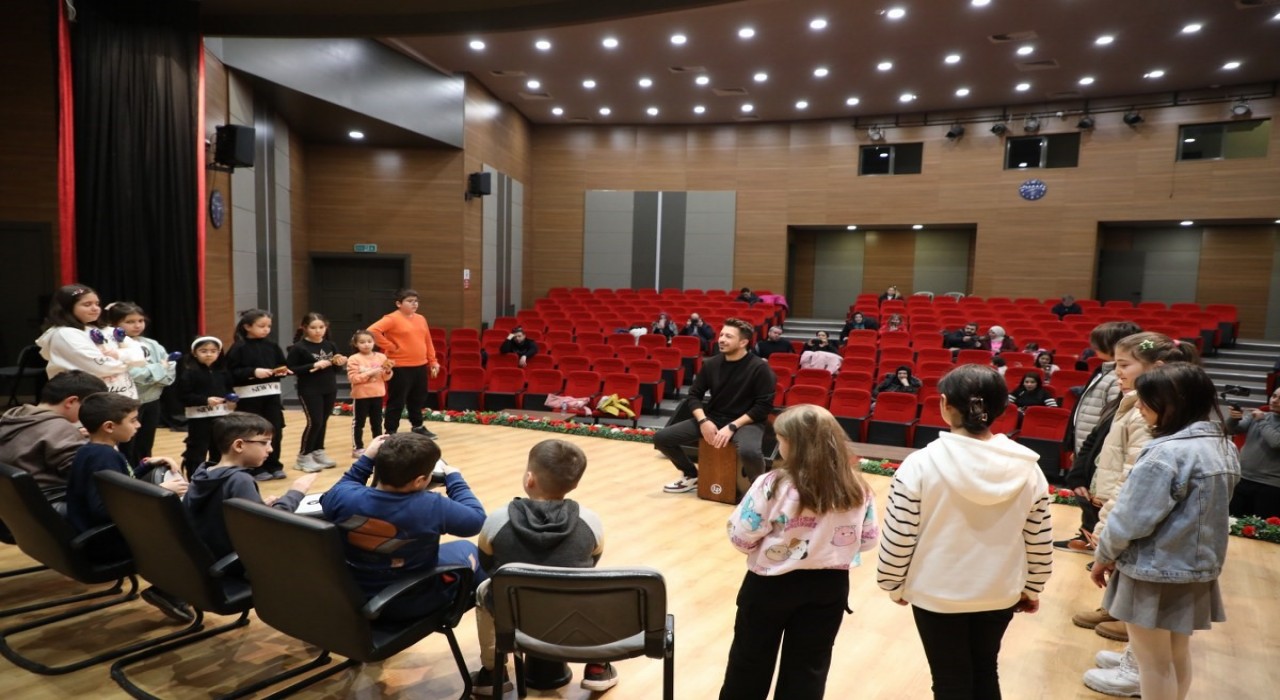 Melikgazide geleceğin ses sanatçıları yetişiyor