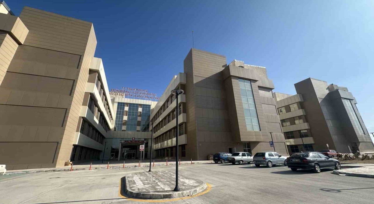 Mengücek Gazi Eğitim ve Araştırma Hastanesi 17 Martta yeni hizmet binasına geçecek
