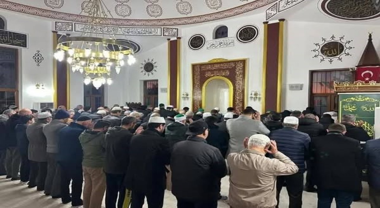 Menteşede sabah namazı buluşmasına yoğun ilgi