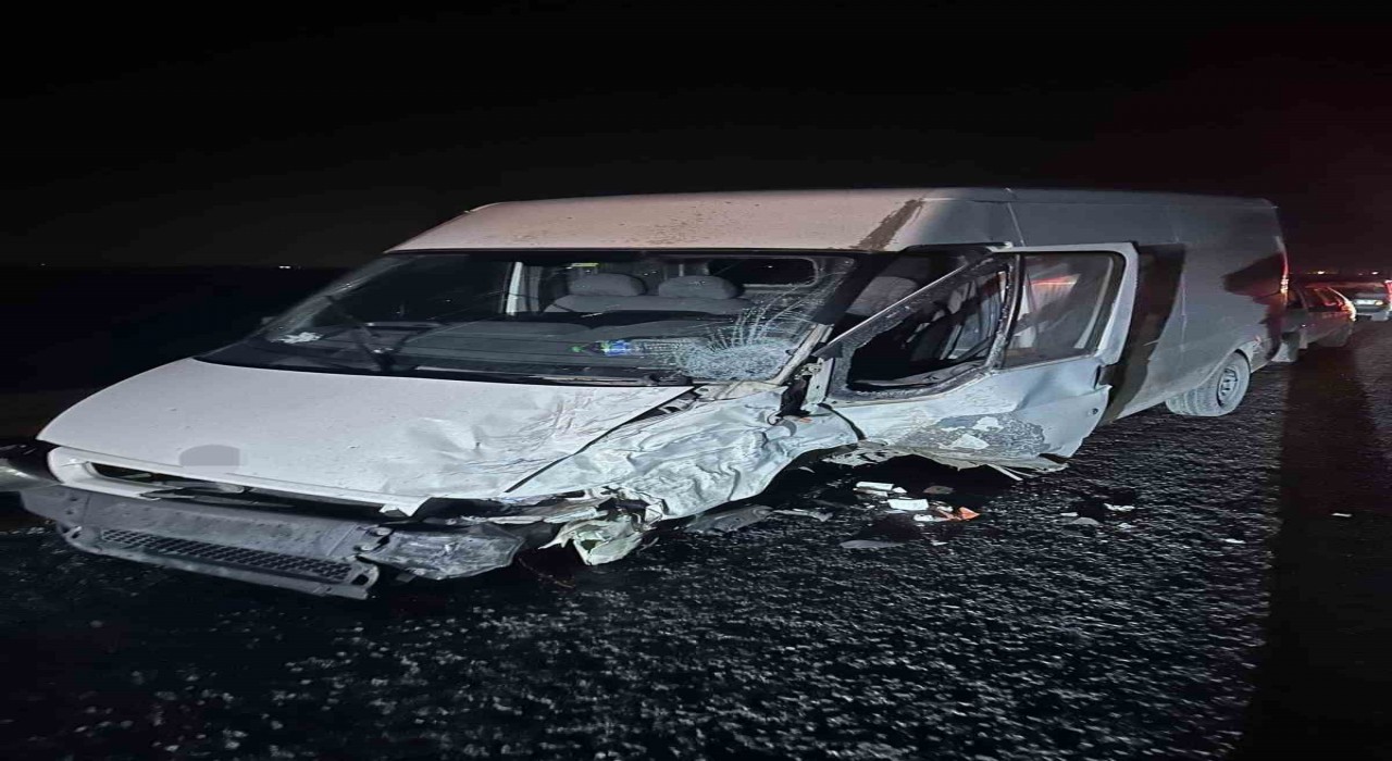 Mersinde trafik kazası: 4 yaralı