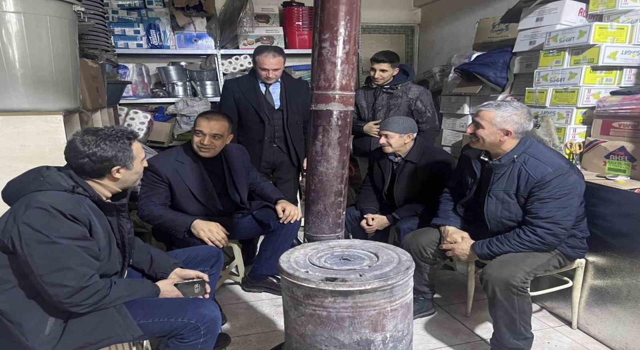 MHP İl Başkanı Yurdagül, Hınıs ve Tekmanda esnafı ziyaret etti, muhtarlarla biraraya geldi