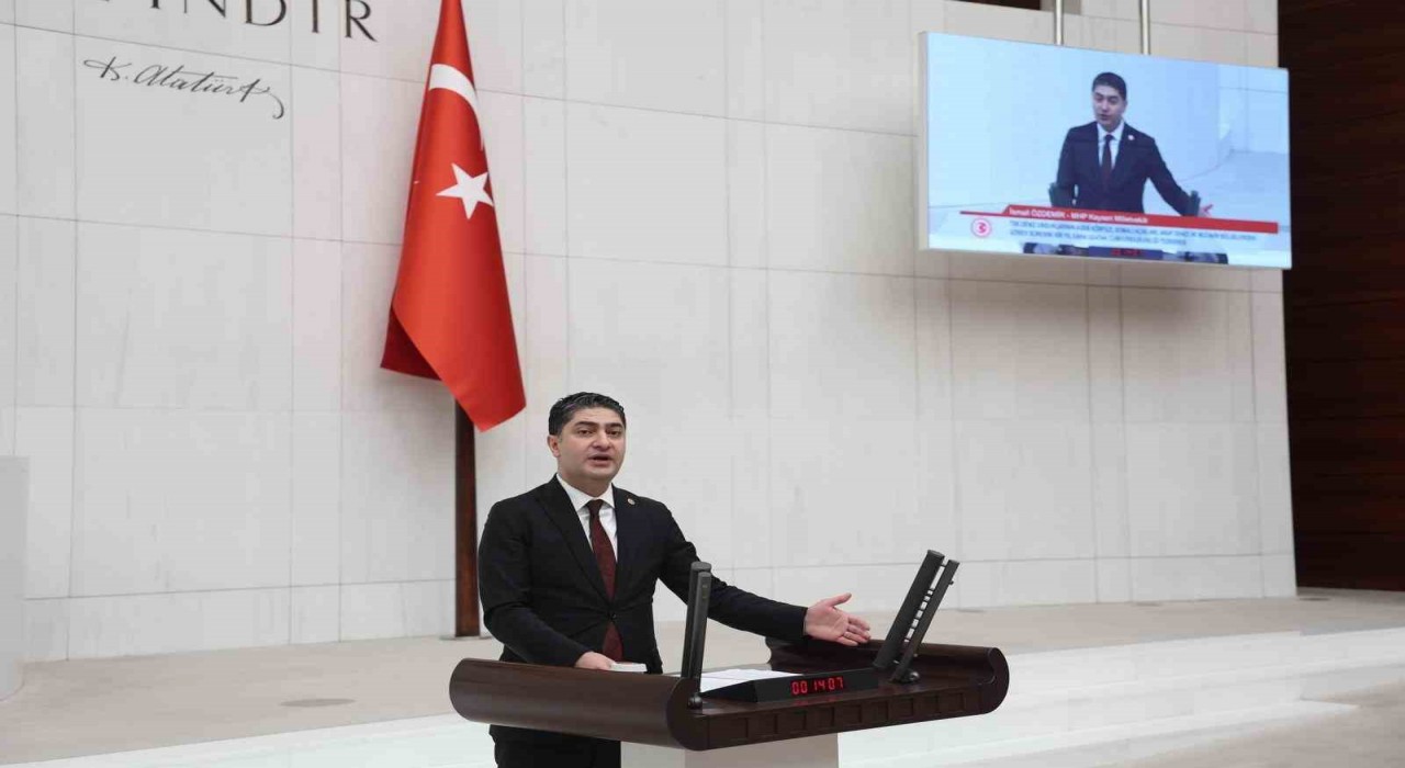 MHPli Özdemir: Somali askeri anlamda Türkiyeden edindiği tecrübeyle terörle mücadelede önemli mesafe katetmiştir