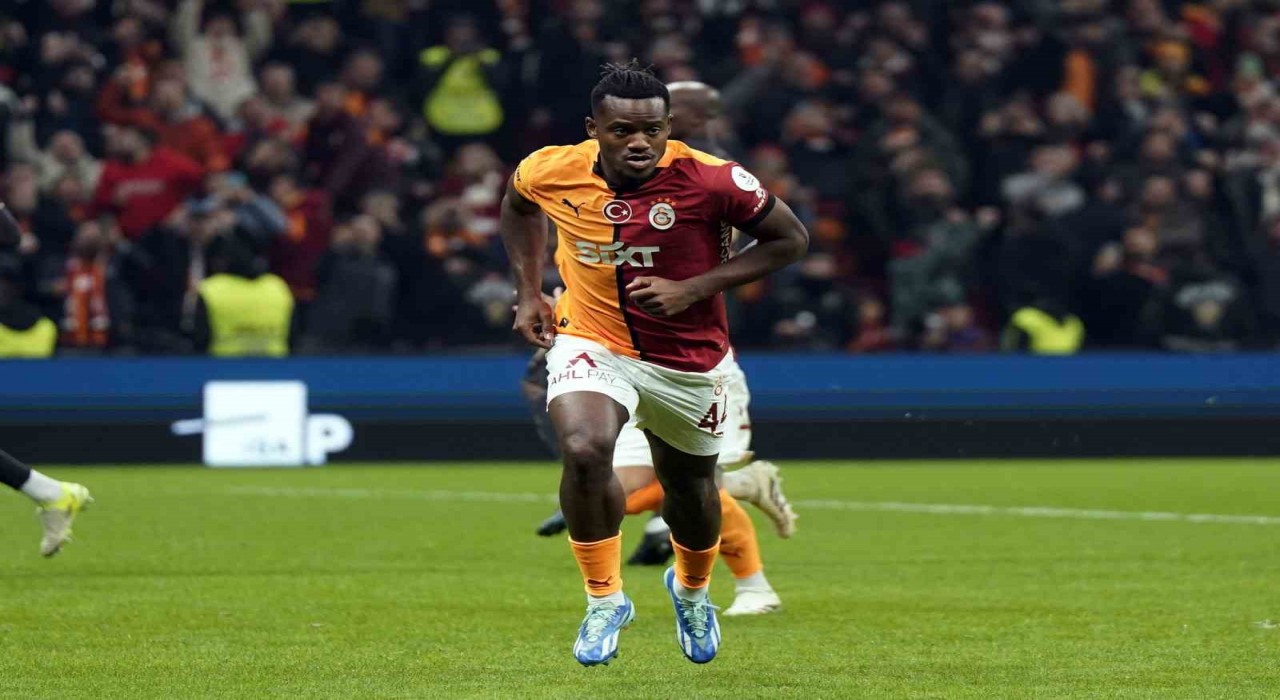 Michy Batshuayi, Frankfurta imza attı