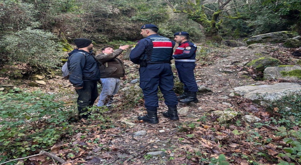 Milli Parkta kaybolan şahısları jandarma buldu