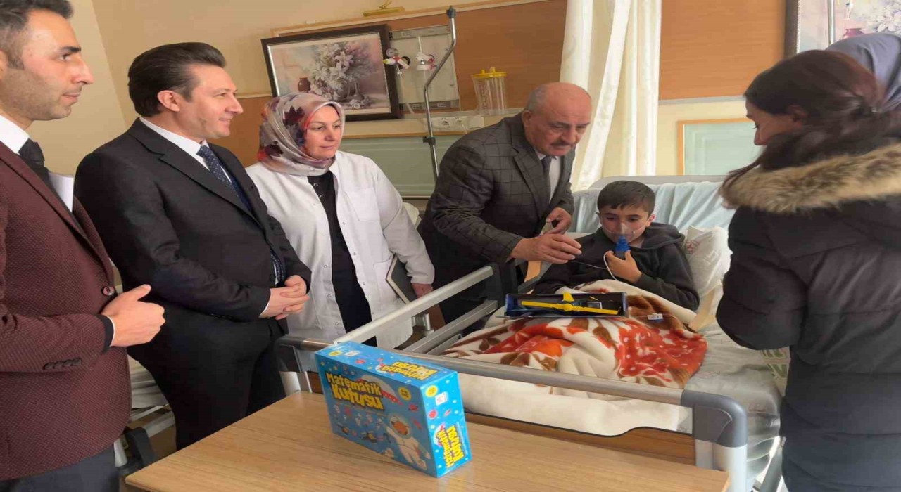 Minik kalplardan yürek ısıtan hareket