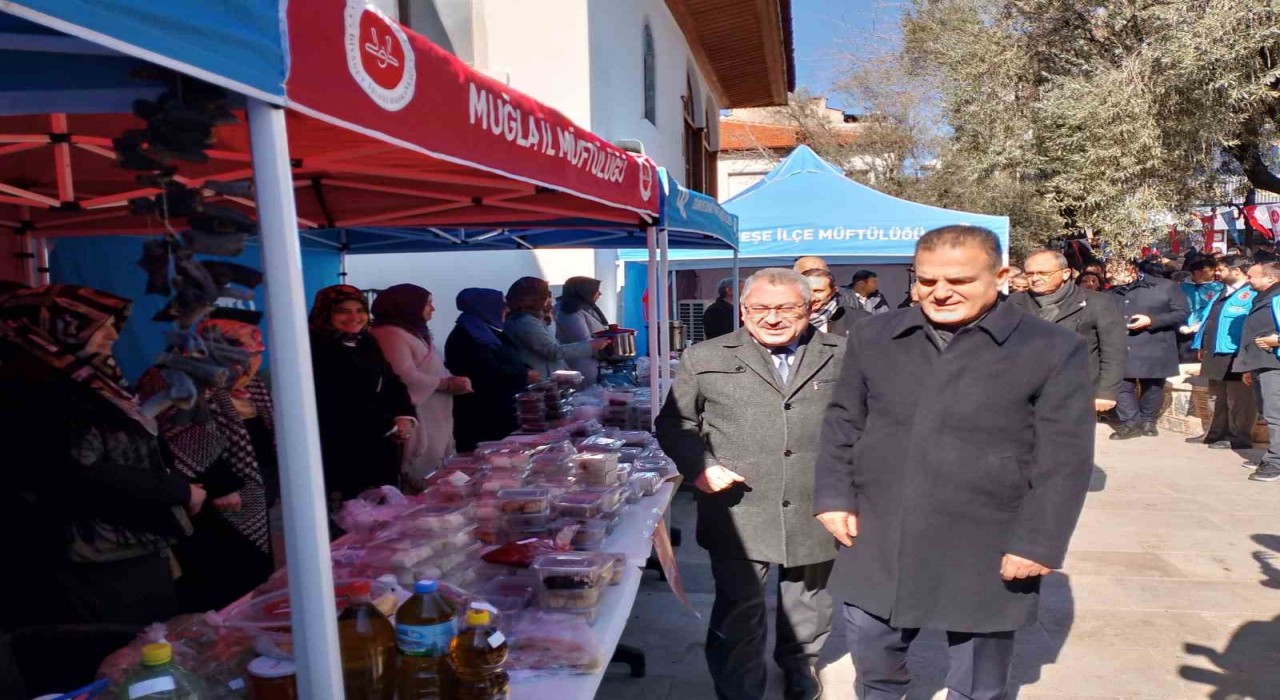 Muğlada Kahramanmaraş depremlerinin ikinci yılında hayır çarşısı açıldı