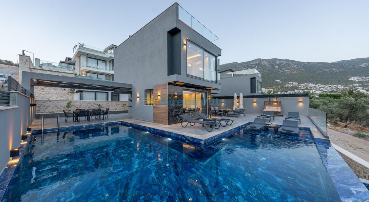 Muhafazakar Villa Kiralama: Fethiye'de Özel ve Huzurlu Bir Tatil Deneyimi