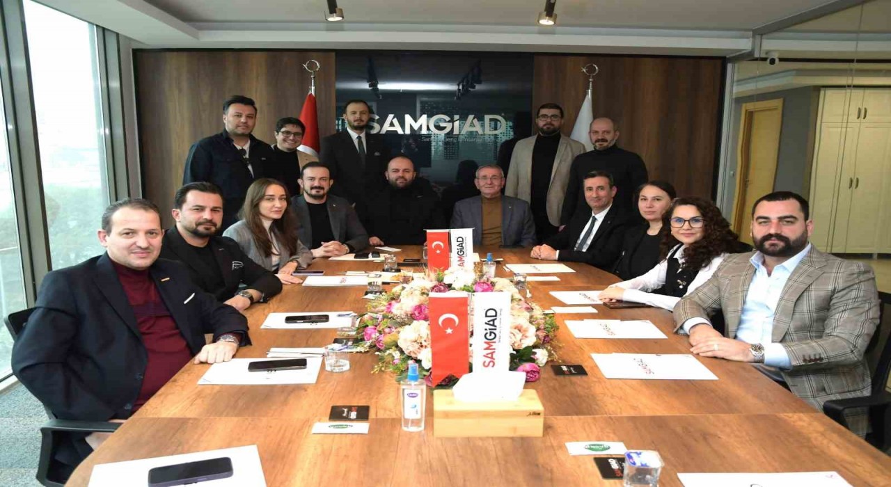 "Samsun TSO Başkanı Murzioğlu, Gençlerle Bir Araya Geldi"