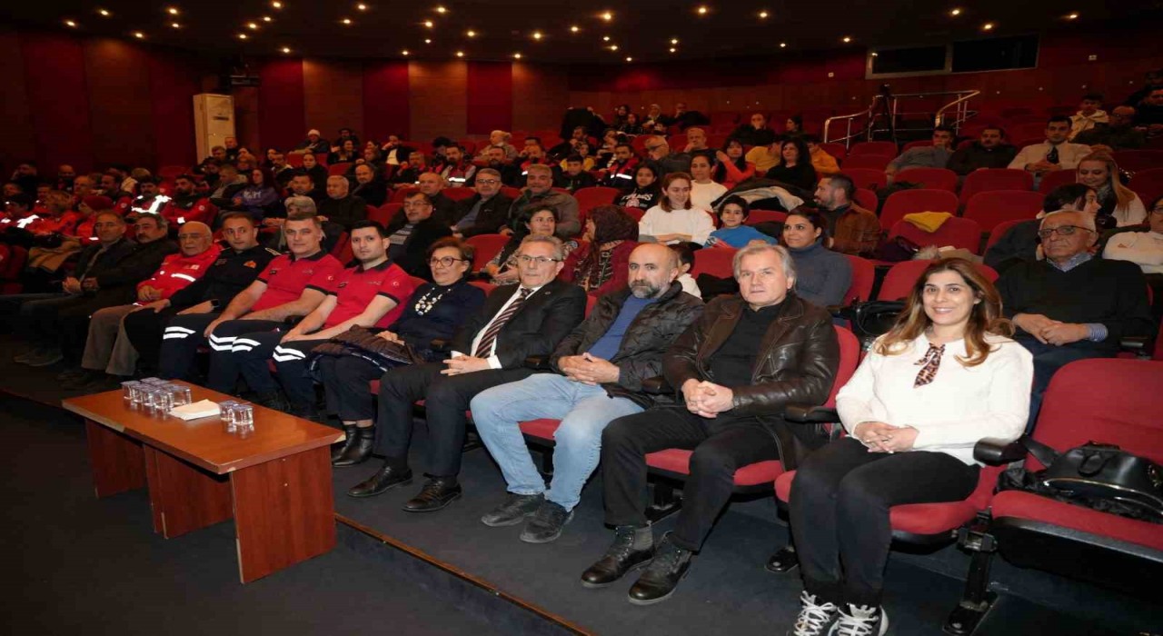 Nazillide deprem anma ve farkındalık eğitimi yapıldı