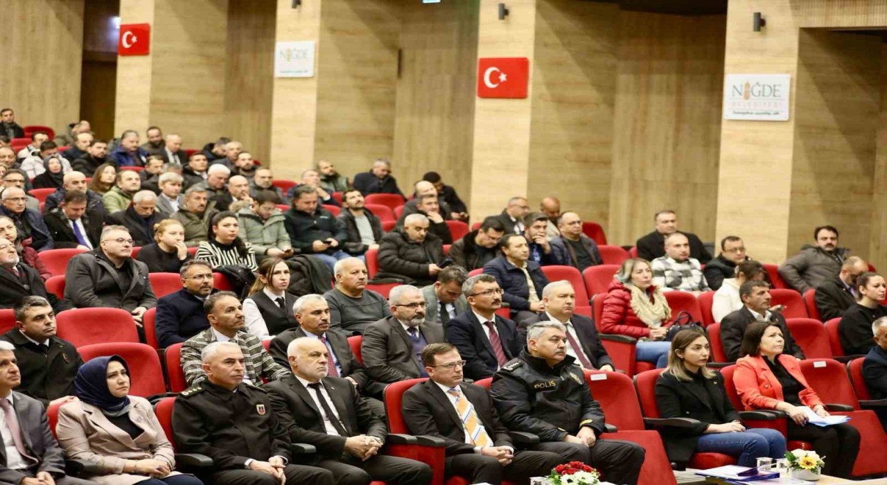 Niğdede okul güvenliği toplantısı yapıldı
