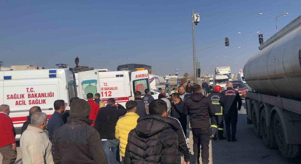 Nizipte zincirleme kaza: 5 yaralı