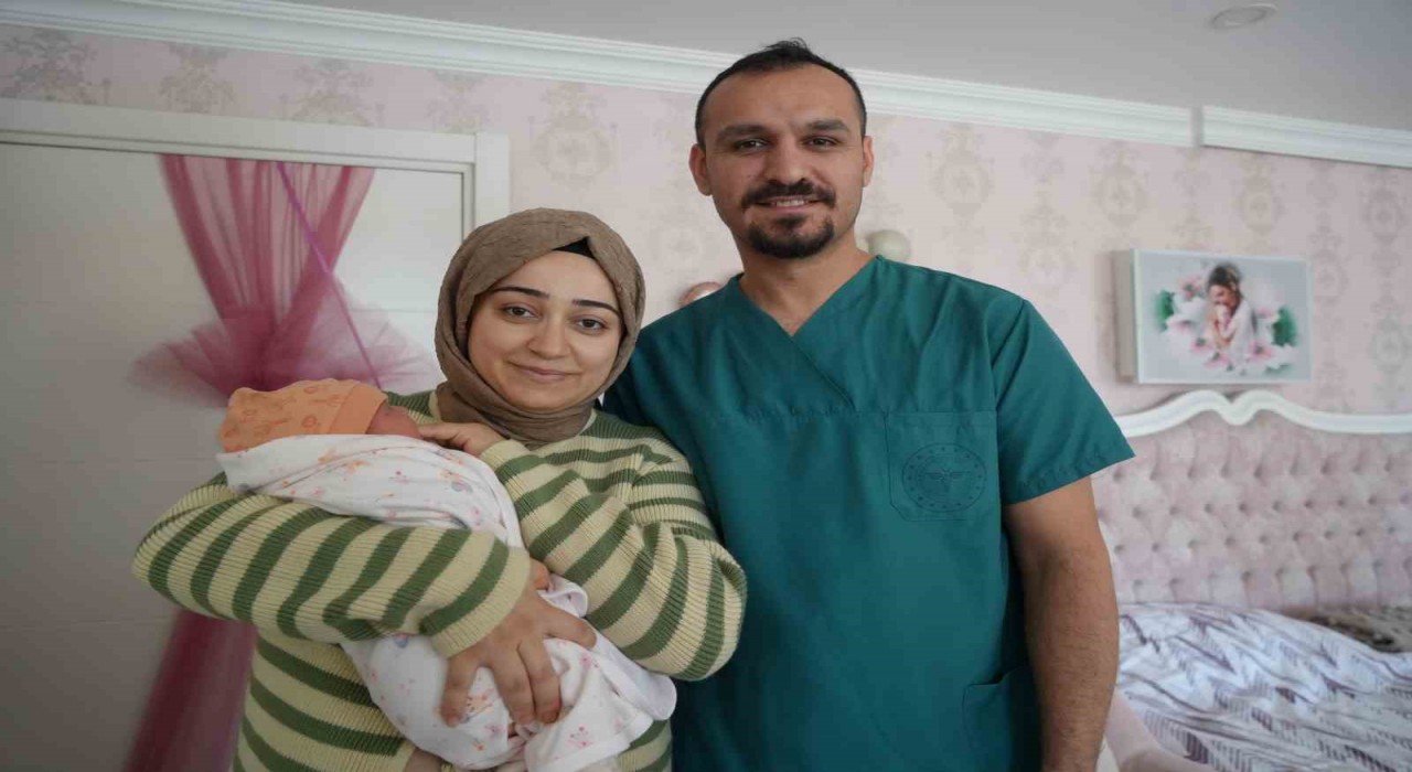 Normal doğumla bebeğini dünyaya getiren kadın doğum uzmanı: Normal doğumun konforu çok farklı