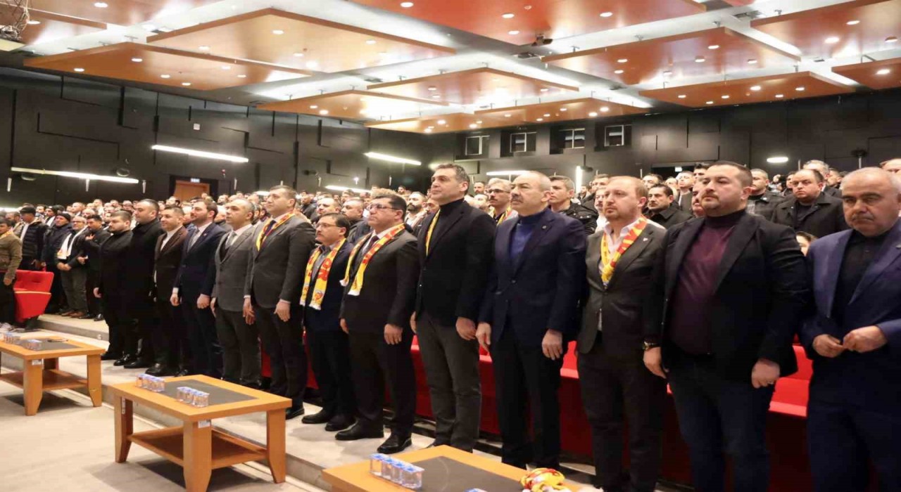 Nurettin Açıkalın: Kayserisporun yaralarına kesin ve net çözümler bulmak üzere büyük bir şevkle kolları sıvadık