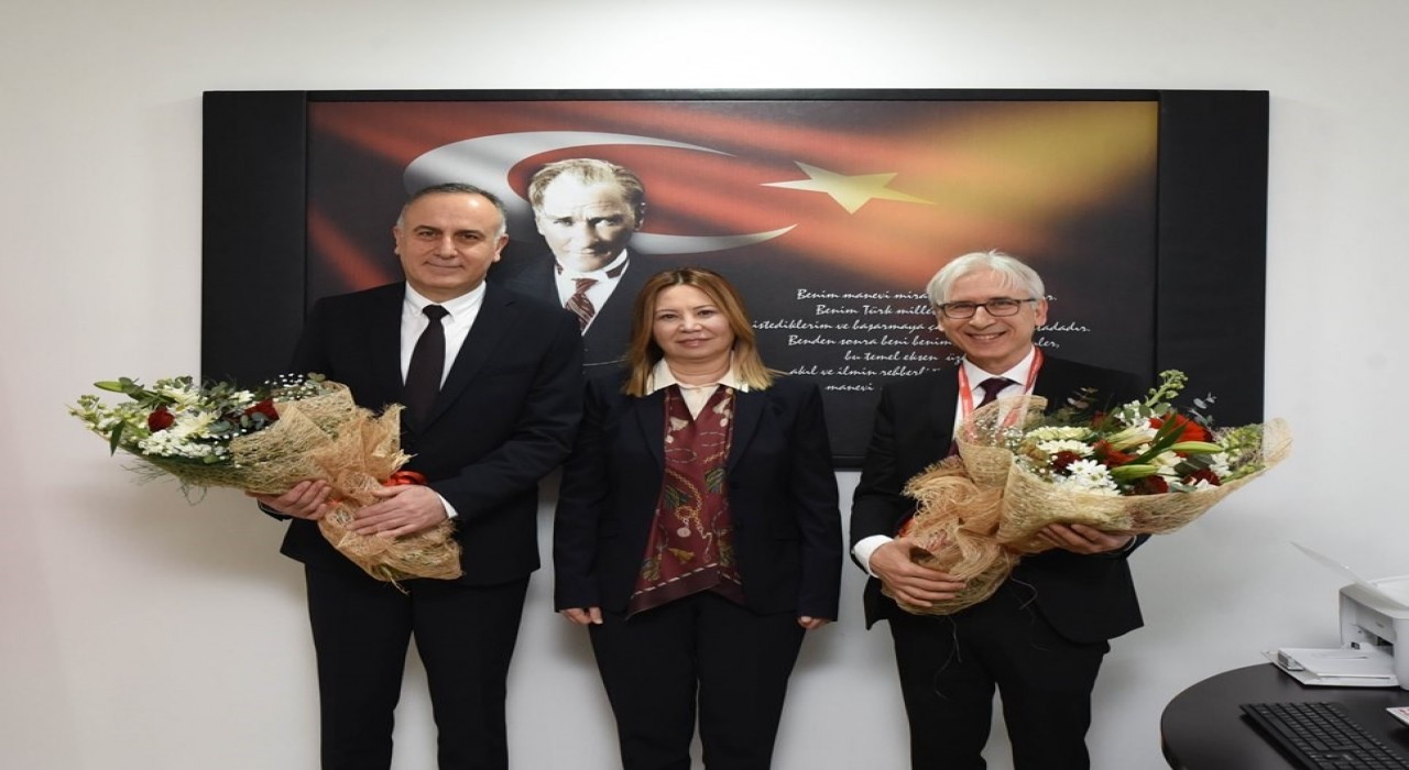 OMÜ Tıp Fakültesi Dekanlığında görev değişimi