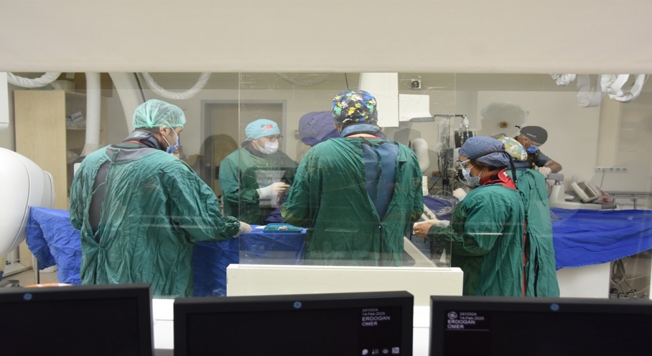 OMÜ Tıp Fakültesi Hastanesinde ilk: TİPS ameliyatları başladı