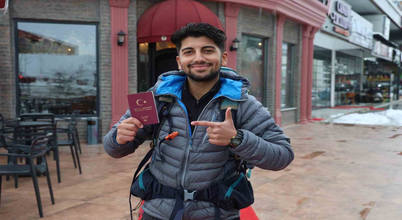 On binlerce farenin içinde neye uğradığını şaşırdı