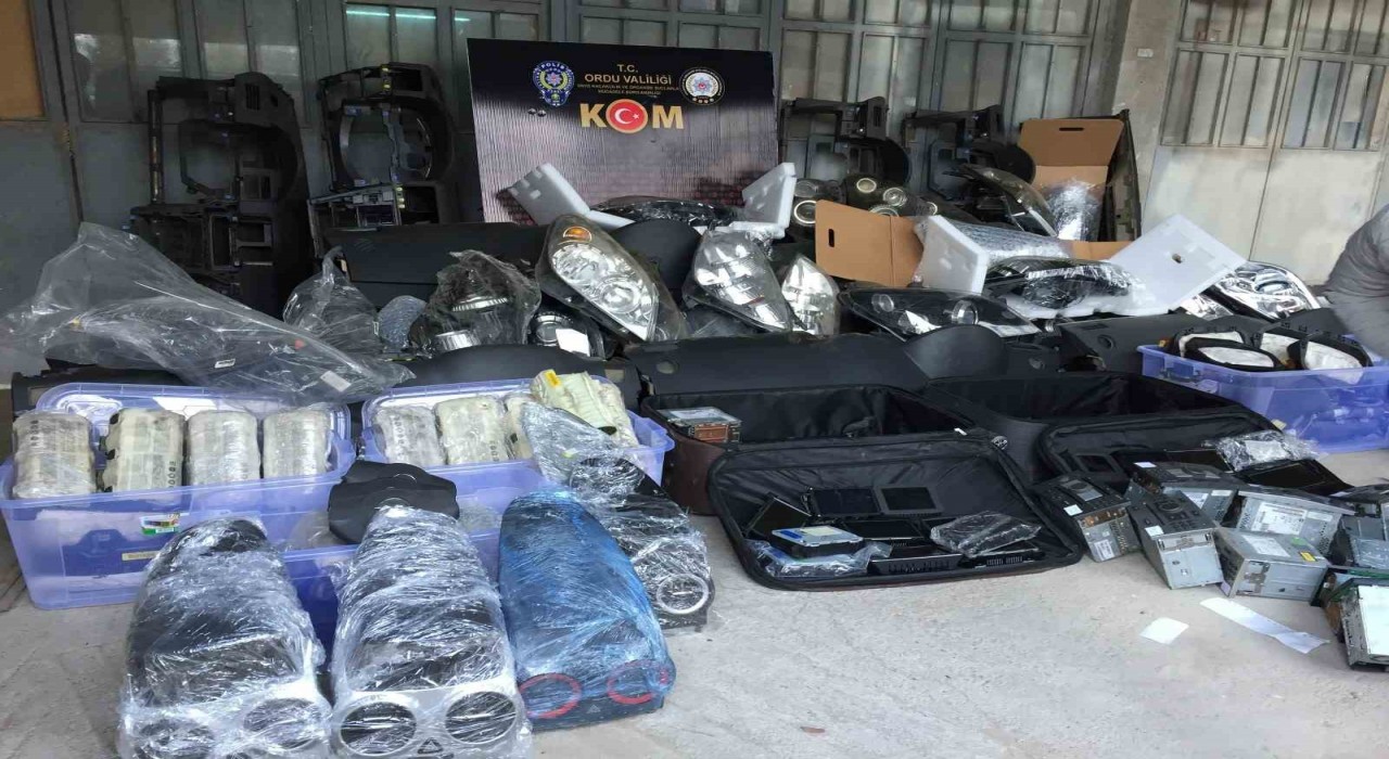 Orduda kaçak oto yedek parçaları ele geçirildi