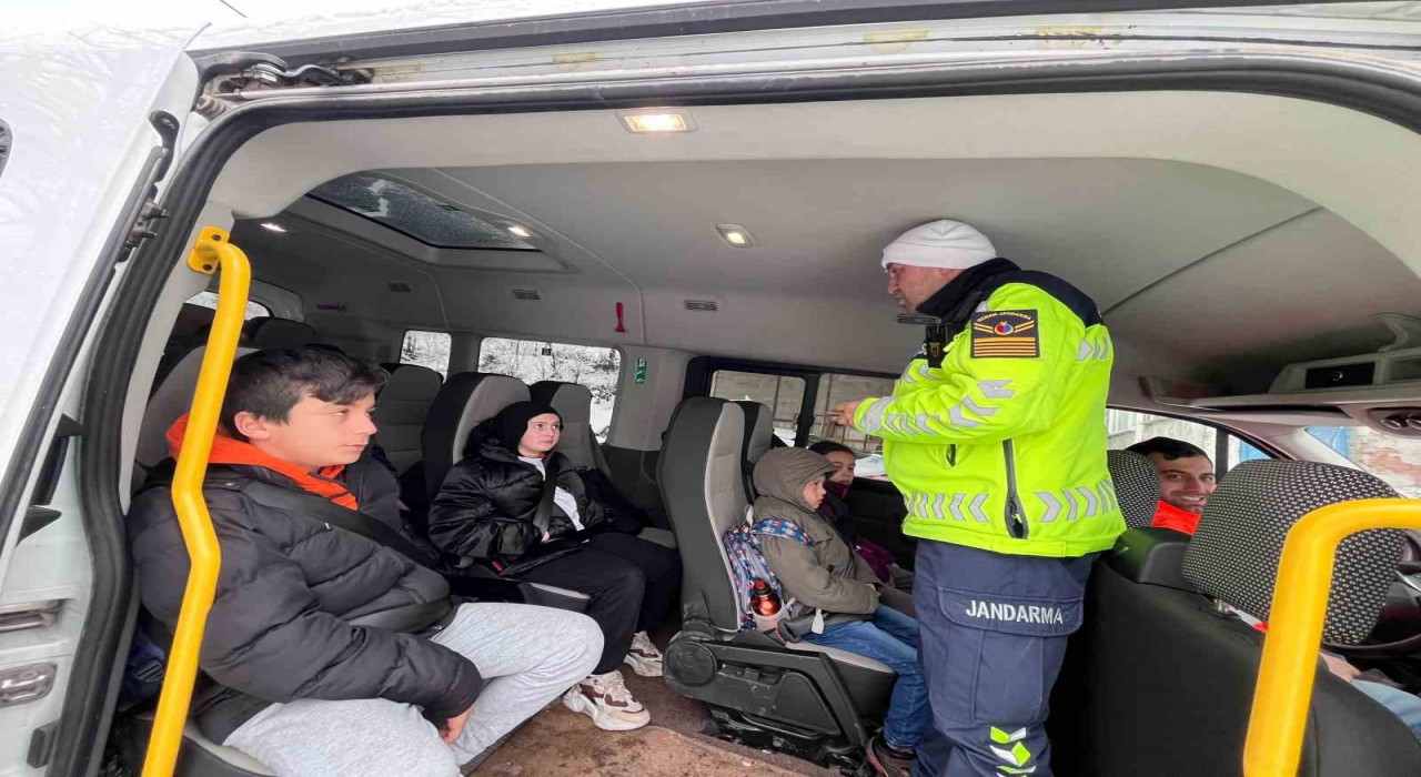 Orduda öğrencilerin güvenliği için servis araçları denetlendi
